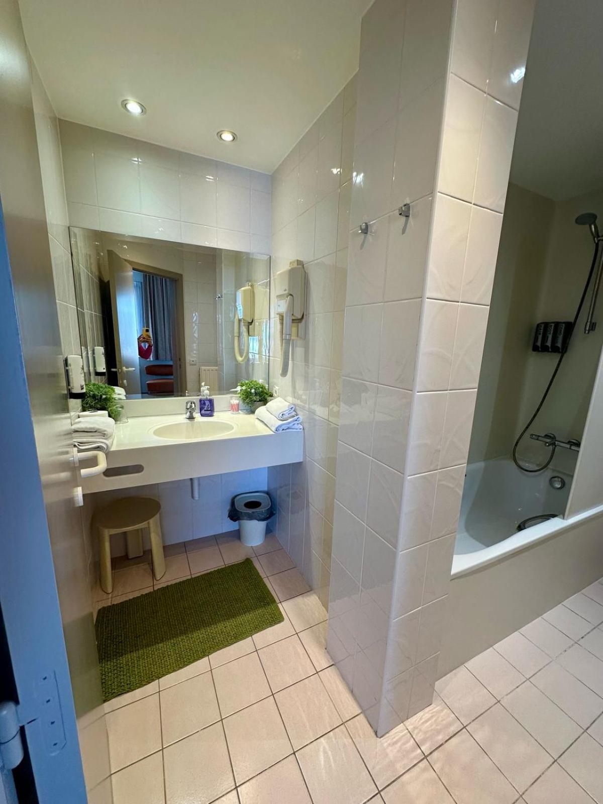 Hotel Monaco Zeebrugge Beach By Rikas Hotels Екстер'єр фото